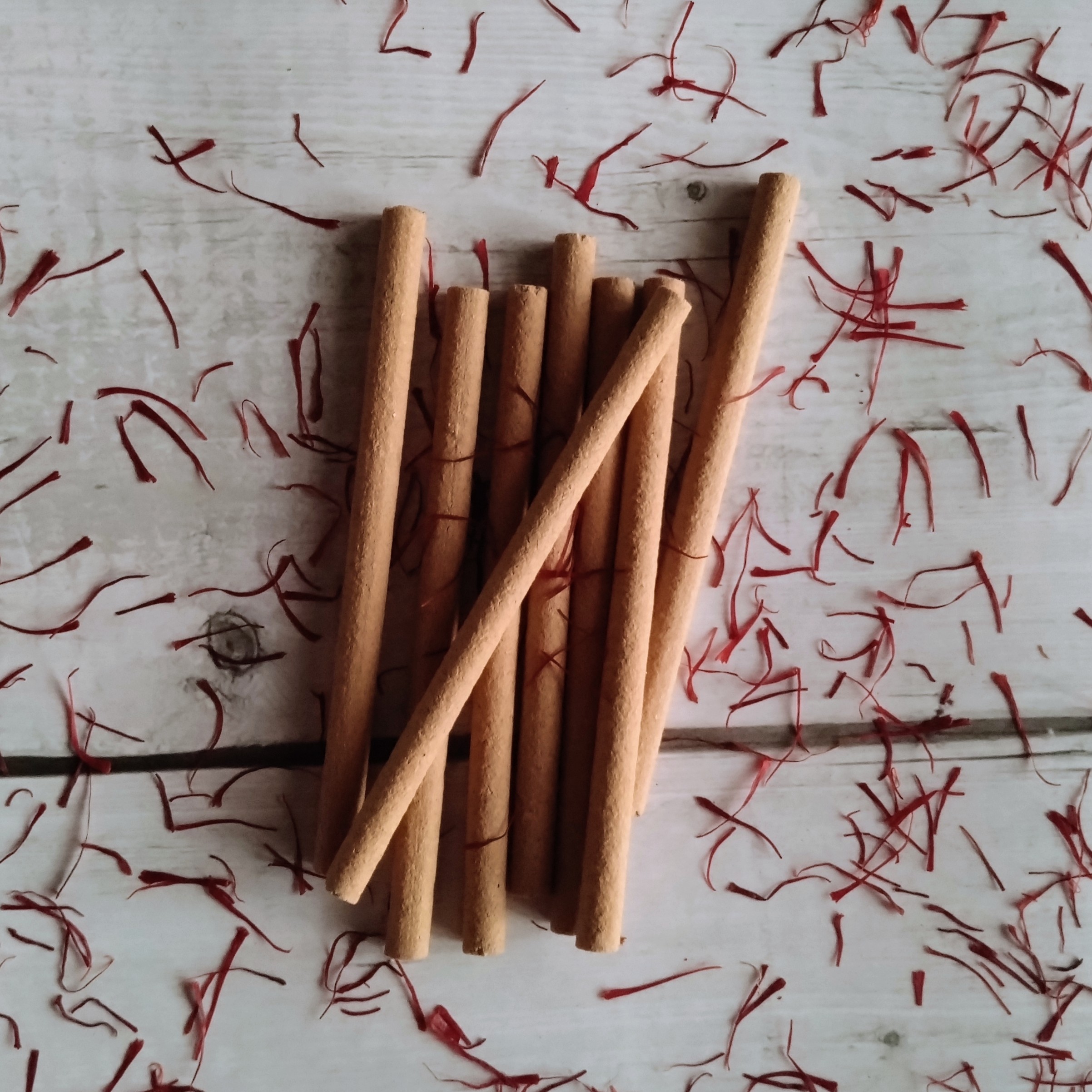 Swamul Saffron Bambooless Dhoop Sticks 4" - 100g - Image 3